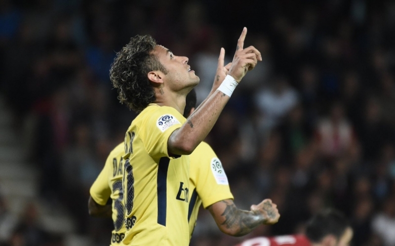 Gol de Neymar y triplete de Falcao