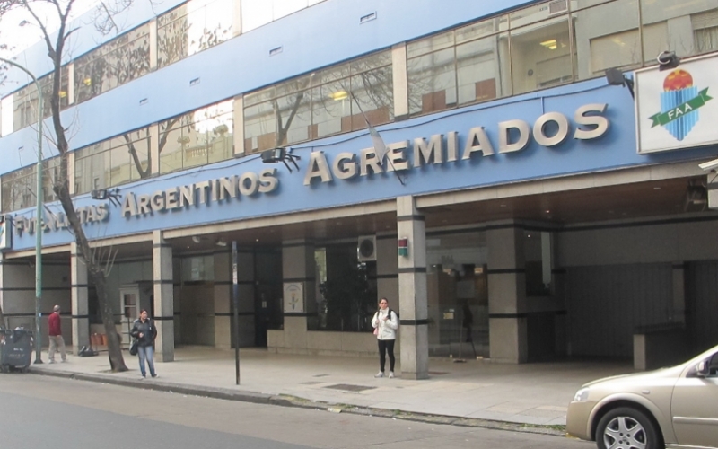 Futbolistas Argentinos Agremiados anunci un paro de actividades por falta de pago
