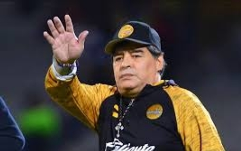 Los debuts de Maradona como entrenador