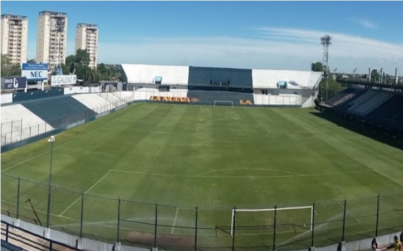 Estudiantes perdi por primera vez en Libertadores siendo local en Quilmes